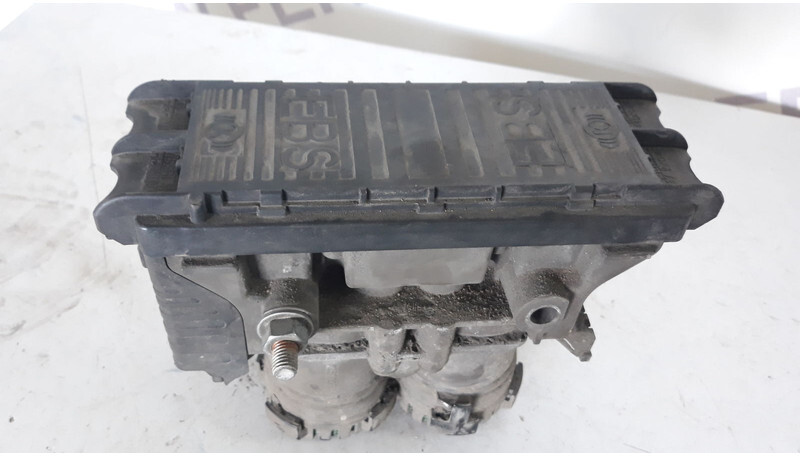 Volvo EBS brake modulator - Piezas de freno para Camión: foto 3 Volvo EBS brake modulator - Piezas de freno para Camión: foto 3