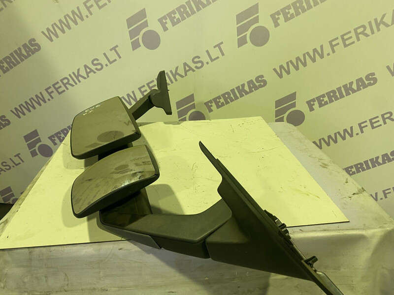 Volvo FH4 - Espejo retrovisor para Camión: foto 3 Volvo FH4 - Espejo retrovisor para Camión: foto 3