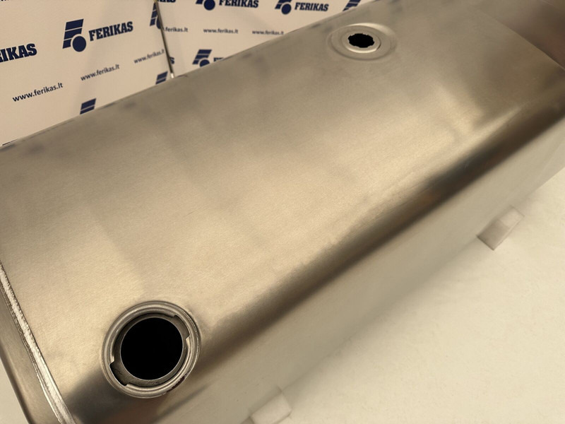 Volvo - Depósito de combustible para Camión: foto 4 Volvo - Depósito de combustible para Camión: foto 4