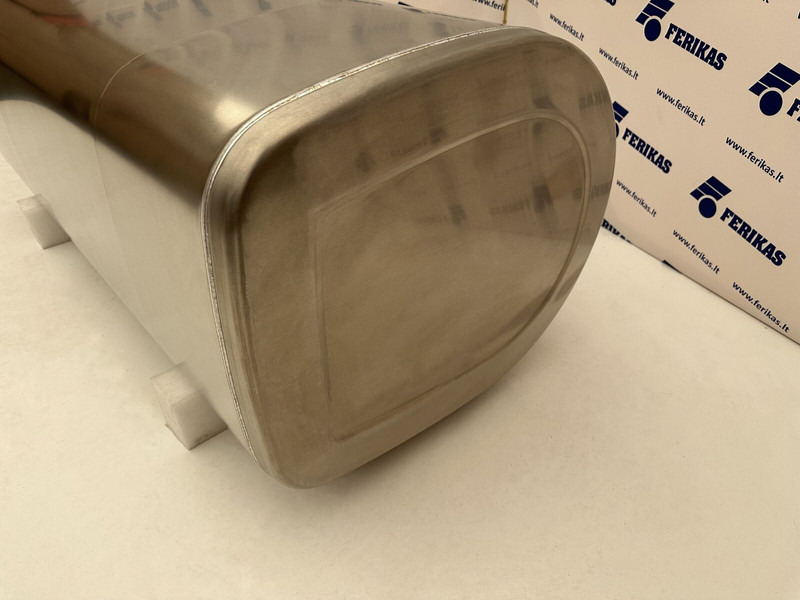 Volvo - Depósito de combustible para Camión: foto 2 Volvo - Depósito de combustible para Camión: foto 2