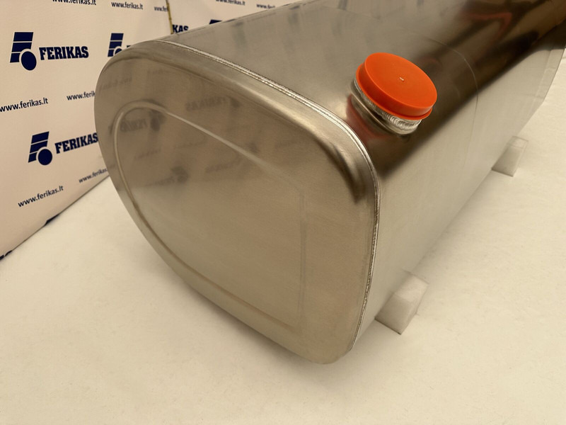 Volvo - Depósito de combustible para Camión: foto 3 Volvo - Depósito de combustible para Camión: foto 3