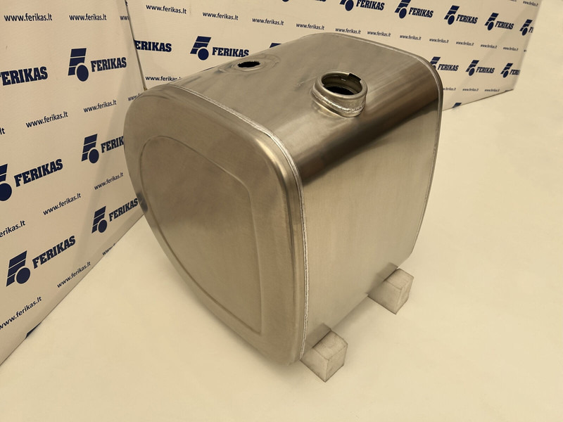 Volvo New aluminum fuel tank 240L - Depósito de combustible para Camión: foto 2 Volvo New aluminum fuel tank 240L - Depósito de combustible para Camión: foto 2