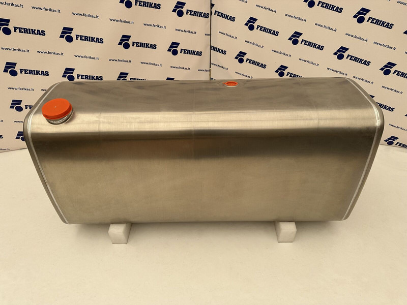 Volvo New aluminum fuel tank 610L - Depósito de combustible para Camión: foto 1 Volvo New aluminum fuel tank 610L - Depósito de combustible para Camión: foto 1