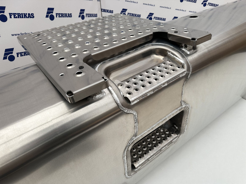 Volvo New aluminum fuel tank 870L - Depósito de combustible para Camión: foto 5 Volvo New aluminum fuel tank 870L - Depósito de combustible para Camión: foto 5