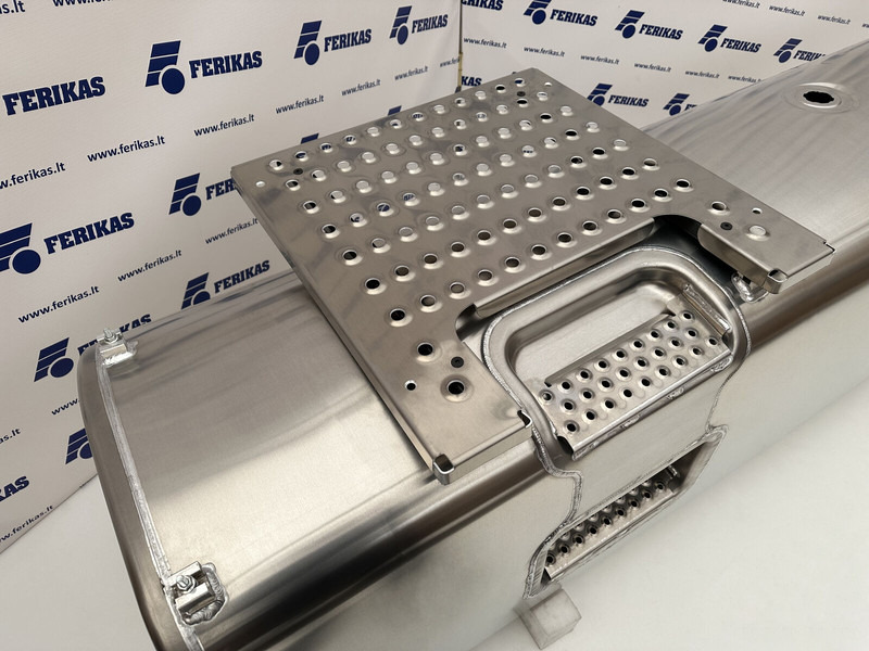 Volvo VOLVO RENAULT - Depósito de combustible para Camión: foto 5 Volvo VOLVO RENAULT - Depósito de combustible para Camión: foto 5