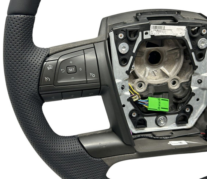 Volvo refurbished - Volante para Camión: foto 4 Volvo refurbished - Volante para Camión: foto 4