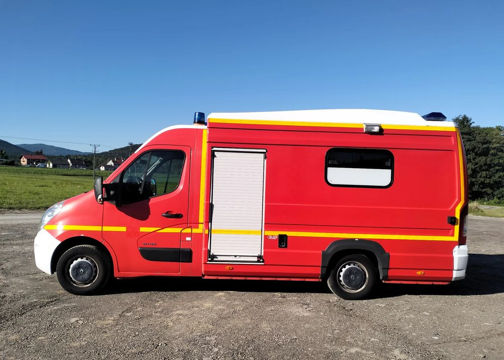 Renault Master III 2.3 ambulans karetka kontener straż pogotowie - Ambulancia: foto 2 Renault Master III 2.3 ambulans karetka kontener straż pogotowie - Ambulancia: foto 2