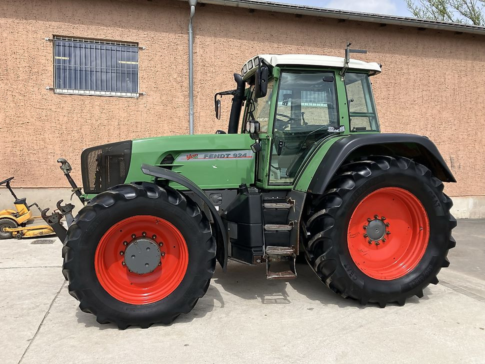 Türpisch Landmaschinen
Herr Christian Türpisch - - Tractor: foto 5 Türpisch Landmaschinen
Herr Christian Türpisch - - Tractor: foto 5