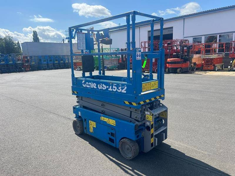 Genie GS1532 elektro 6m (1798) - Plataforma de tijeras: foto 5 Genie GS1532 elektro 6m (1798) - Plataforma de tijeras: foto 5