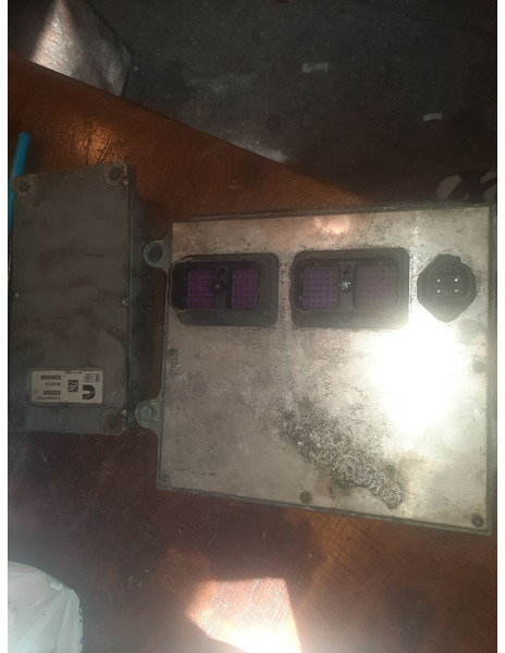 Cummins 239Kvt - Unidad de control: foto 3 Cummins 239Kvt - Unidad de control: foto 3