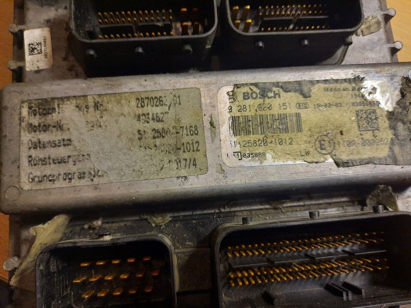 MAN BOSCH 0281001521. 0261200173 \ 020600009 - Unidad de control: foto 3 MAN BOSCH 0281001521. 0261200173 \ 020600009 - Unidad de control: foto 3