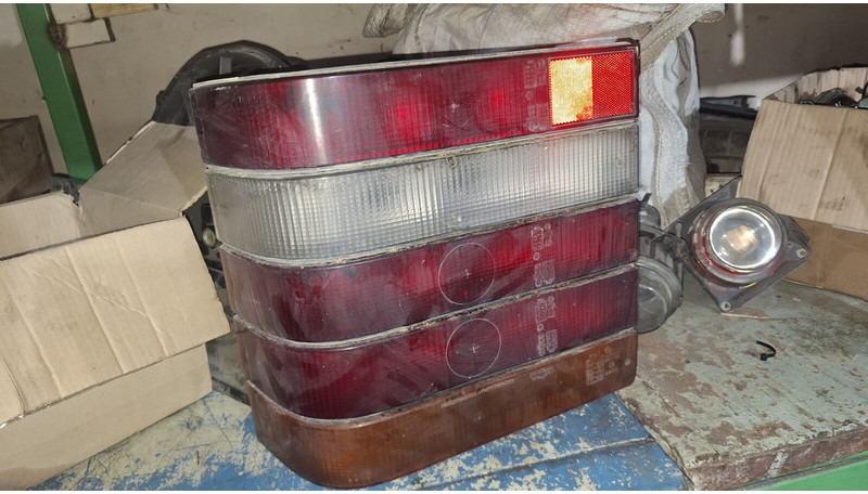 MAN . Скания . Вольво. Неоплан. - Faro delantero: foto 1 MAN . Скания . Вольво. Неоплан. - Faro delantero: foto 1