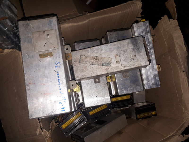 MAN VDO A2C53044389 . 81.25805.7038 .412.413.1.2. - Unidad de control: foto 3 MAN VDO A2C53044389 . 81.25805.7038 .412.413.1.2. - Unidad de control: foto 3