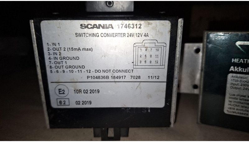 Spheros Converter 24V/12V 4A Scania - Sistema eléctrico: foto 1 Spheros Converter 24V/12V 4A Scania - Sistema eléctrico: foto 1