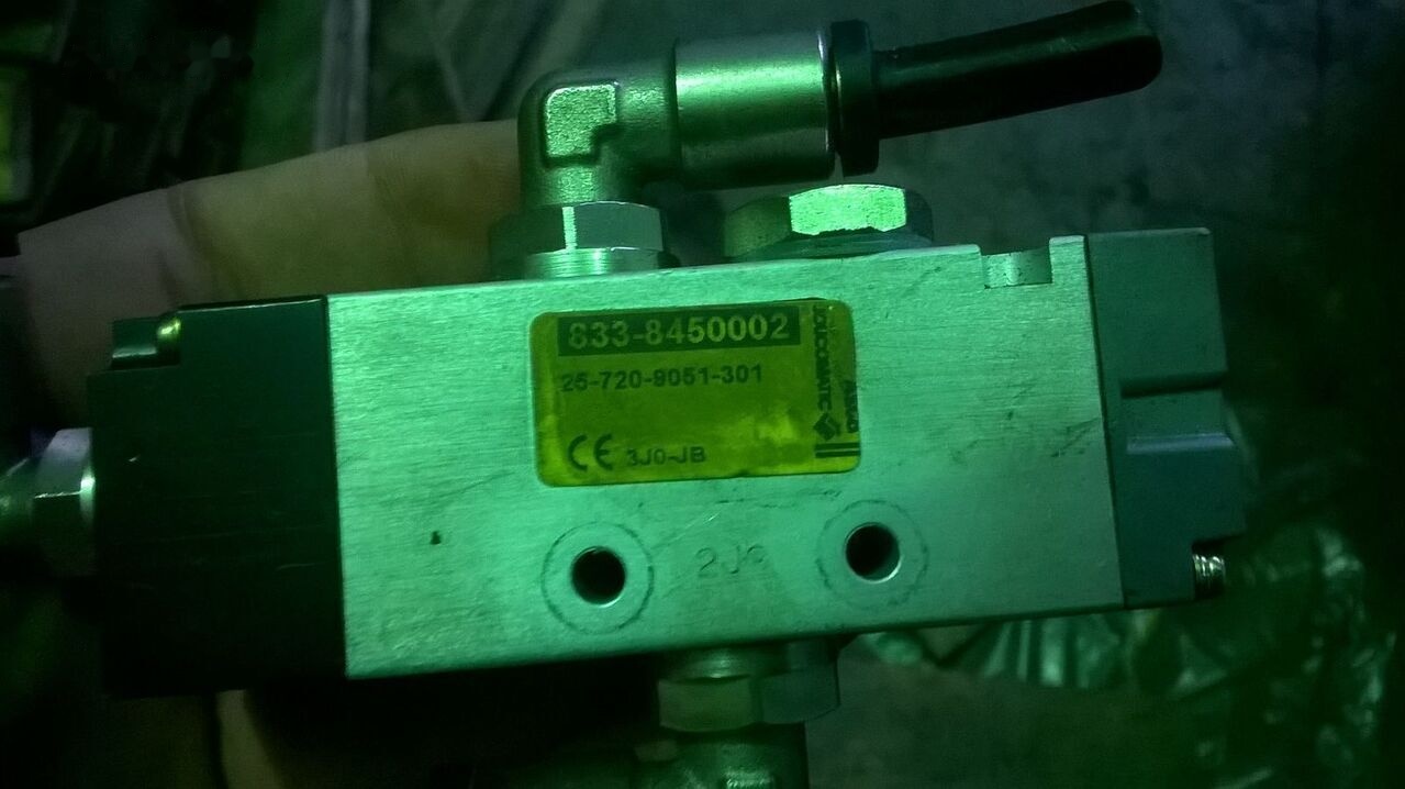 Unidad de control para Autobús Volvo 1668887 . 1669865. 1814828   Volvo B10: foto 21