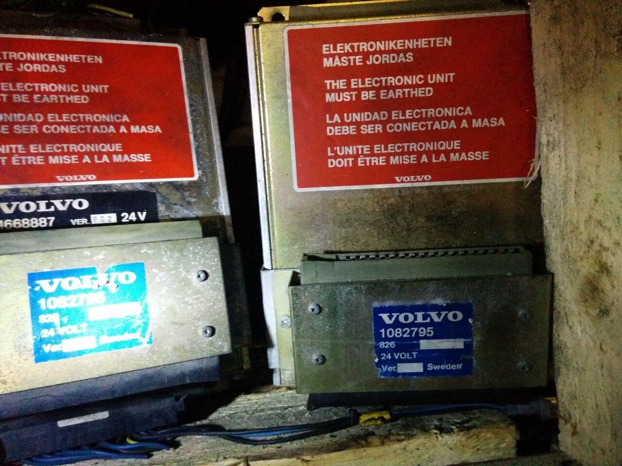 Unidad de control para Autobús Volvo 1668887 . 1669865. 1814828   Volvo B10: foto 14