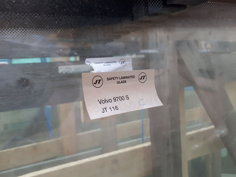 Volvo Carus 9700 - Ventana y piezas: foto 2 Volvo Carus 9700 - Ventana y piezas: foto 2