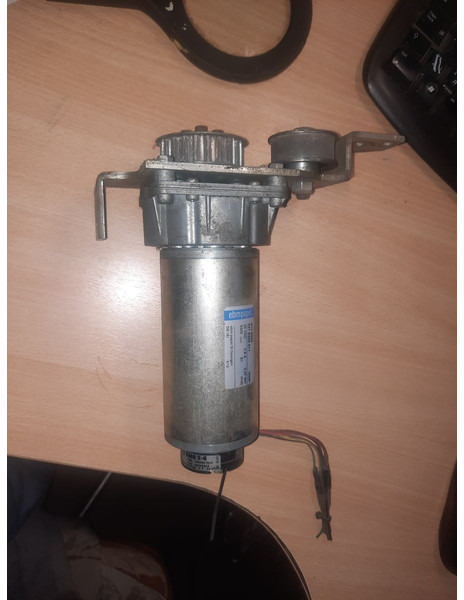 Volvo Сервомотор WP29E / ACP06120G1 - Sistema eléctrico: foto 5 Volvo Сервомотор WP29E / ACP06120G1 - Sistema eléctrico: foto 5