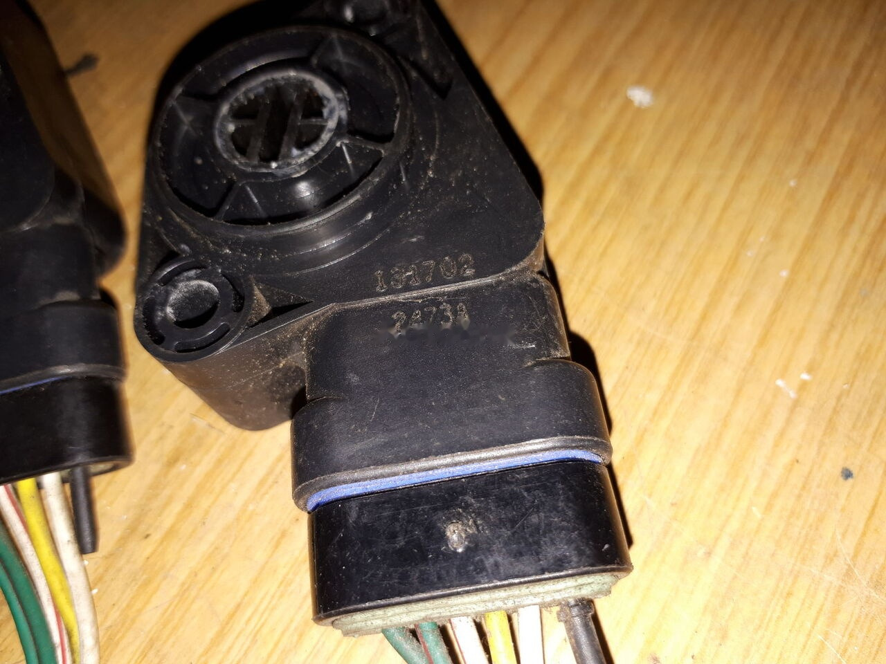 Volvo Zhgut provodov .Servogaz VDO - 408.401.3\ 445.804/5/020. 445.804. Scania Volvo B12. Scania .Mercedes - Cables/ Alambres para Autobús: foto 5 Volvo Zhgut provodov .Servogaz VDO - 408.401.3\ 445.804/5/020. 445.804. Scania Volvo B12. Scania .Mercedes - Cables/ Alambres para Autobús: foto 5