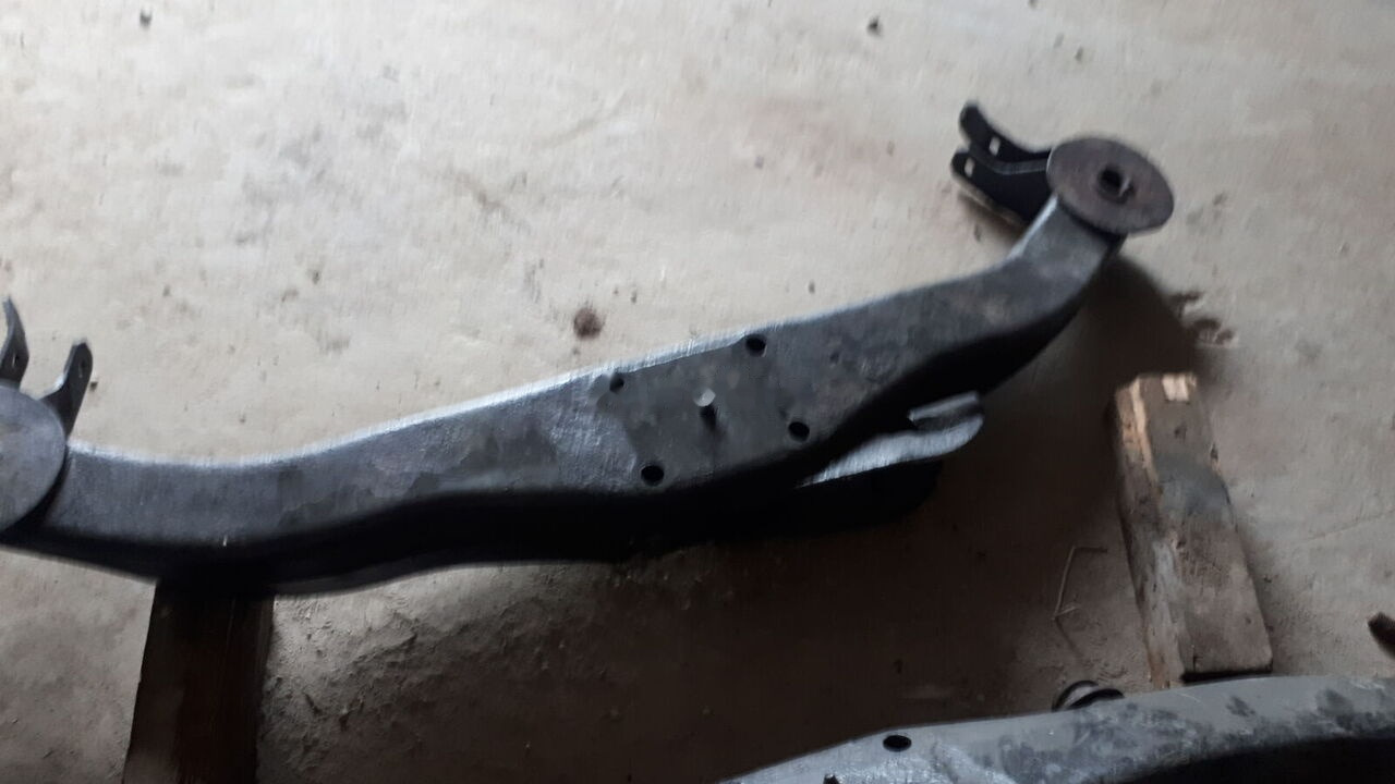 Suspensión de ballestas para Autobús Volvo kronshteyn zadnego mosta mersedes   Volvo B10. Neoplan B12M: foto 13