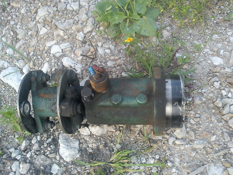 Volvo привода шкивов ремней и топливного насоса - Cigüeñal: foto 1 Volvo привода шкивов ремней и топливного насоса - Cigüeñal: foto 1