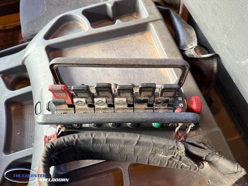 Hiab 322 EP-5 Hipro 2x Extra functie, Afstandsbediening - Grúa para camión: foto 3 Hiab 322 EP-5 Hipro 2x Extra functie, Afstandsbediening - Grúa para camión: foto 3