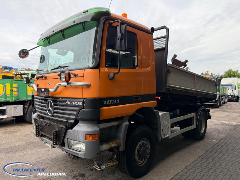 Mercedes-Benz Actros 1831 4x4 Naafreductie, Bladgeveerd, EPS, Originele kilometerstand! - Camión volquete: foto 3 Mercedes-Benz Actros 1831 4x4 Naafreductie, Bladgeveerd, EPS, Originele kilometerstand! - Camión volquete: foto 3