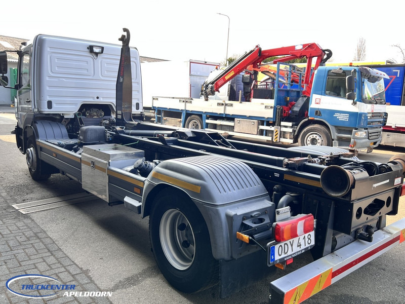 Mercedes-Benz Atego 1527 Manuel, Euro 6, HIAB 10 Tons - Camión multibasculante: foto 4 Mercedes-Benz Atego 1527 Manuel, Euro 6, HIAB 10 Tons - Camión multibasculante: foto 4
