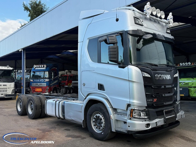 Scania R730 XT NGS V8 6x4 Naafreductie, Retarder, PTO - Camión chasis: foto 1 Scania R730 XT NGS V8 6x4 Naafreductie, Retarder, PTO - Camión chasis: foto 1