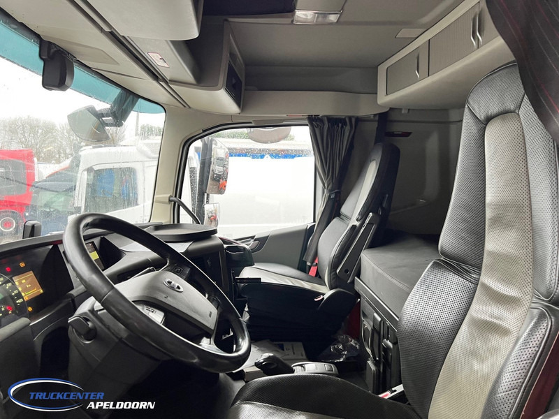 Volvo FH 540 17800 Liter, 4 Compartments, Retarder, Steering axle - Camión cisterna: foto 4 Volvo FH 540 17800 Liter, 4 Compartments, Retarder, Steering axle - Camión cisterna: foto 4