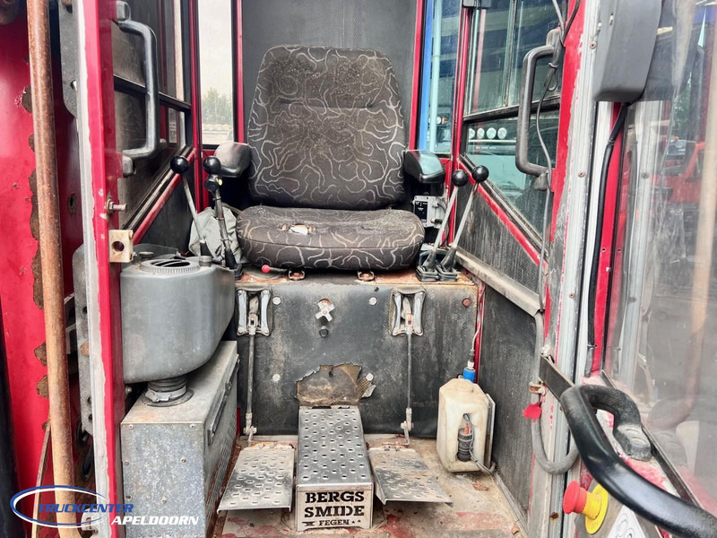 Leasing de Volvo FH 750 Loglift, 6x4, Dynamic steering, Globetrotter Volvo FH 750 Loglift, 6x4, Dynamic steering, Globetrotter: foto 11 Leasing de Volvo FH 750 Loglift, 6x4, Dynamic steering, Globetrotter Volvo FH 750 Loglift, 6x4, Dynamic steering, Globetrotter: foto 11