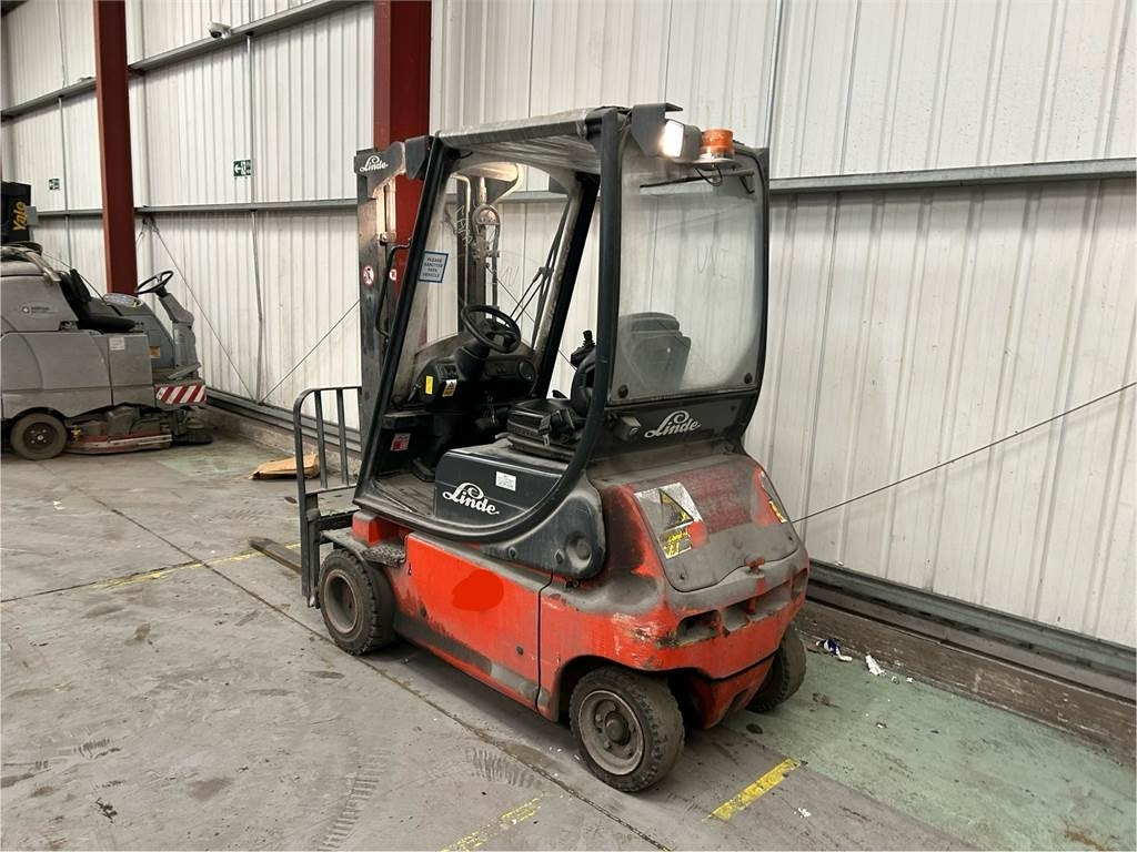 Linde E18P-02 - Carretilla elevadora eléctrica: foto 3 Linde E18P-02 - Carretilla elevadora eléctrica: foto 3