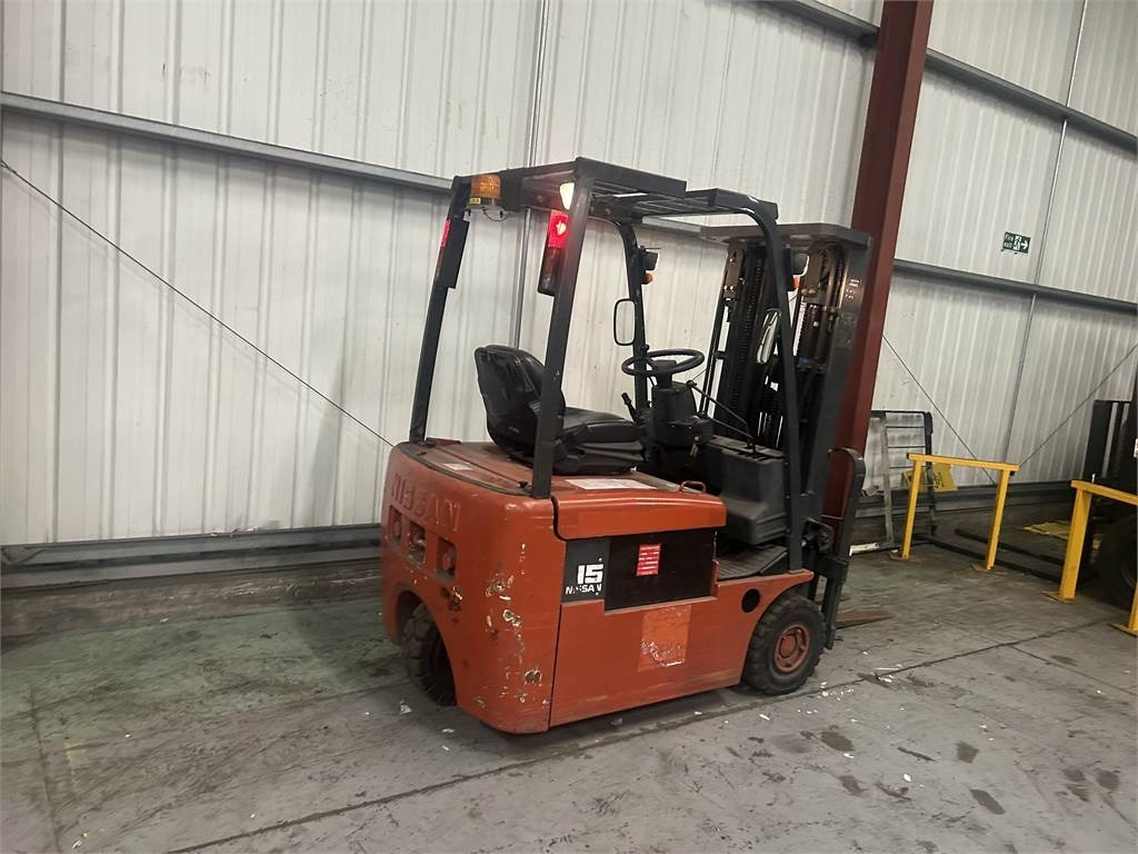 Leasing de Nissan NO1L15HQ Nissan NO1L15HQ: foto 6 Leasing de Nissan NO1L15HQ Nissan NO1L15HQ: foto 6