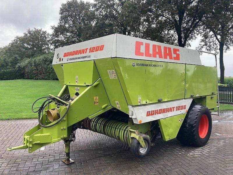 Claas Quadrant 1200 - Empacadora de pacas cuadradas: foto 1 Claas Quadrant 1200 - Empacadora de pacas cuadradas: foto 1