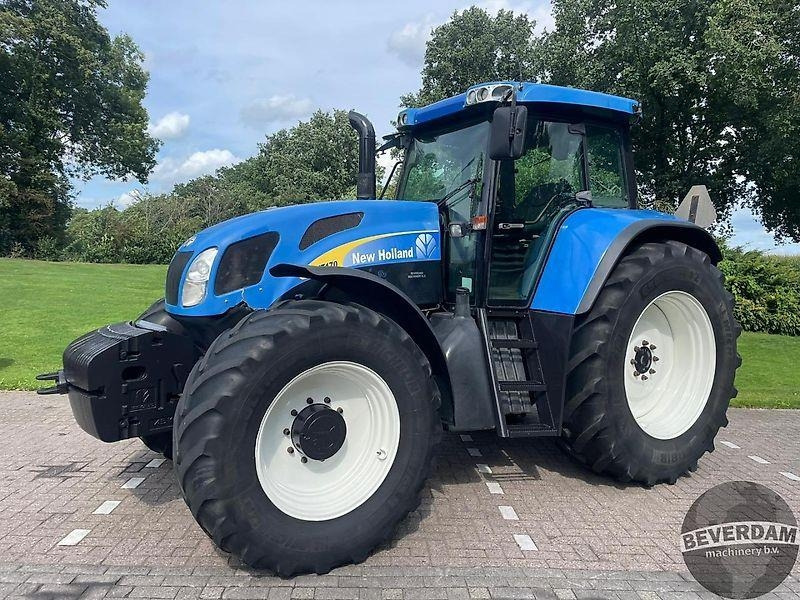 New Holland TVT 170 - Tractor: foto 2 New Holland TVT 170 - Tractor: foto 2