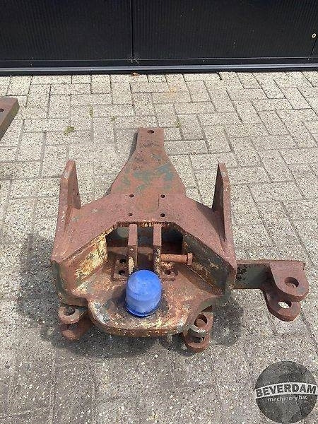 Diverse trekhaken/K80 - Piezas de recambio para Tractor: foto 2 Diverse trekhaken/K80 - Piezas de recambio para Tractor: foto 2