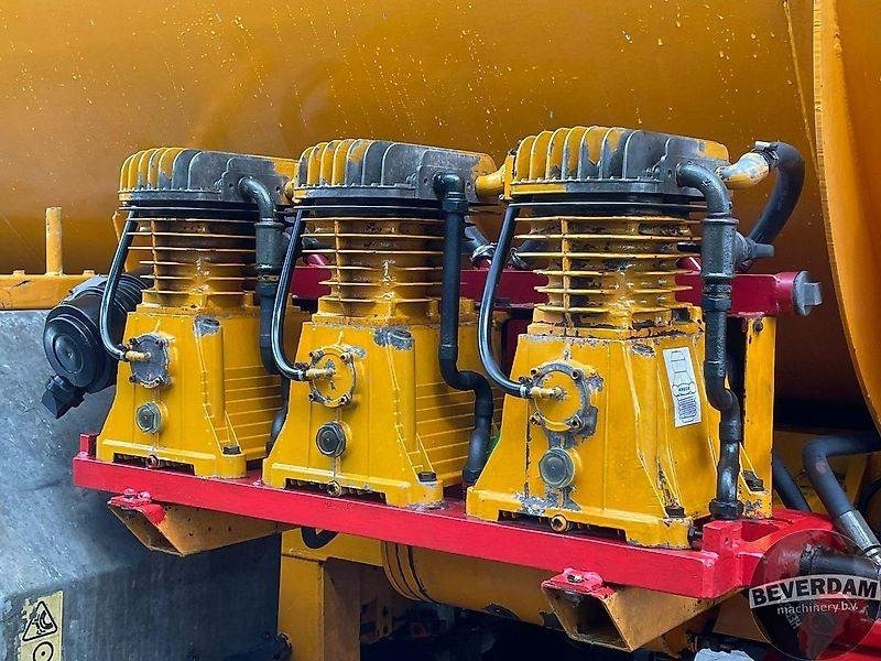 Cuba de purín Veenhuis VDA 24000: foto 11
