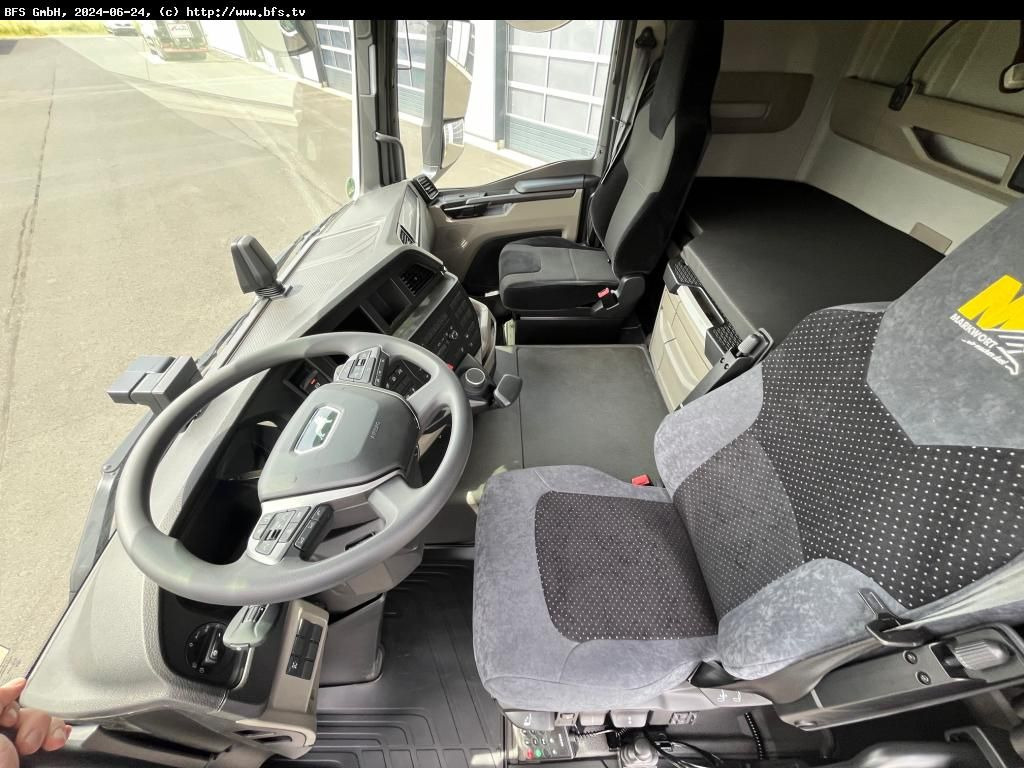 MAN TGS (TG3) 18.520 4x4 BL SA hohe Bauart, Kipphydr - Cabeza tractora: foto 4 MAN TGS (TG3) 18.520 4x4 BL SA hohe Bauart, Kipphydr - Cabeza tractora: foto 4