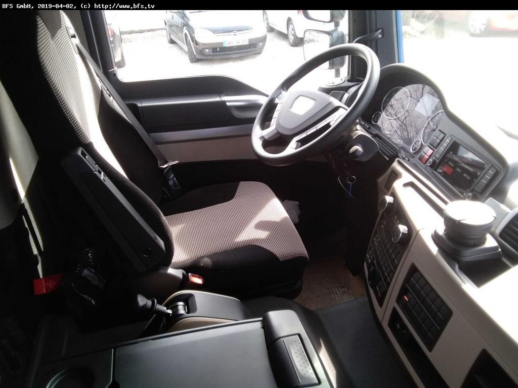 MAN TGM 15.250 4x2 BL Koffer LBW - Camión caja cerrada: foto 4 MAN TGM 15.250 4x2 BL Koffer LBW - Camión caja cerrada: foto 4