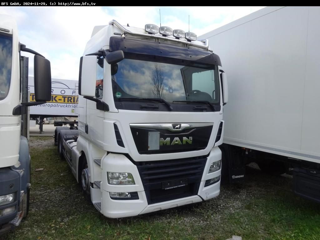MAN TGX 26.460 6x2-2 LL BDF U-LBW - Camión portacontenedore/ Intercambiable: foto 1 MAN TGX 26.460 6x2-2 LL BDF U-LBW - Camión portacontenedore/ Intercambiable: foto 1
