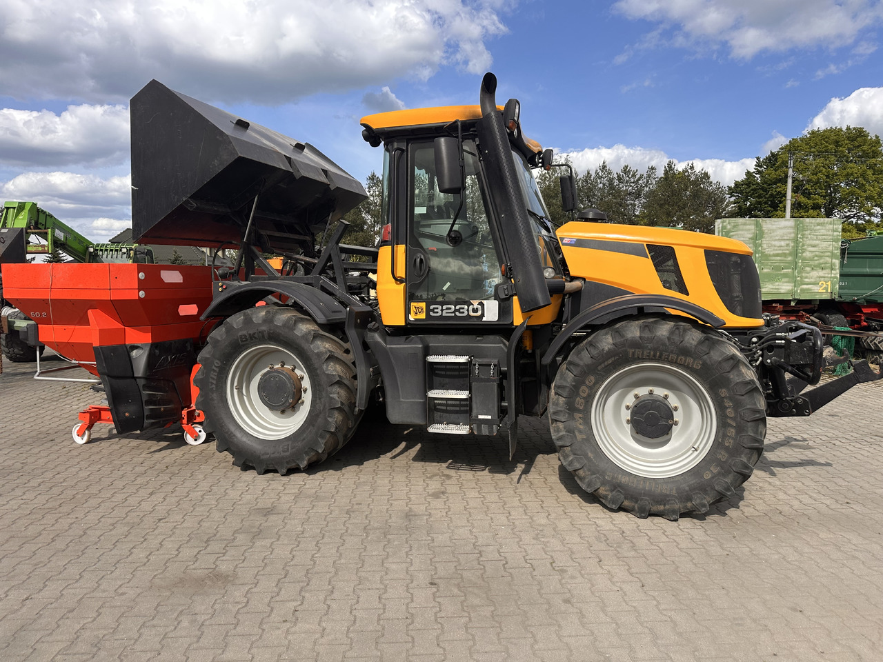 JCB FASTRAC 3230 - Tractor: foto 1 JCB FASTRAC 3230 - Tractor: foto 1