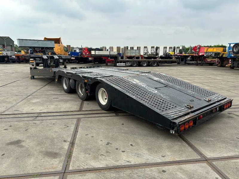 Bodex 3 AXLE TRUCKTRANSPORTER - Semirremolque portavehículos: foto 5 Bodex 3 AXLE TRUCKTRANSPORTER - Semirremolque portavehículos: foto 5