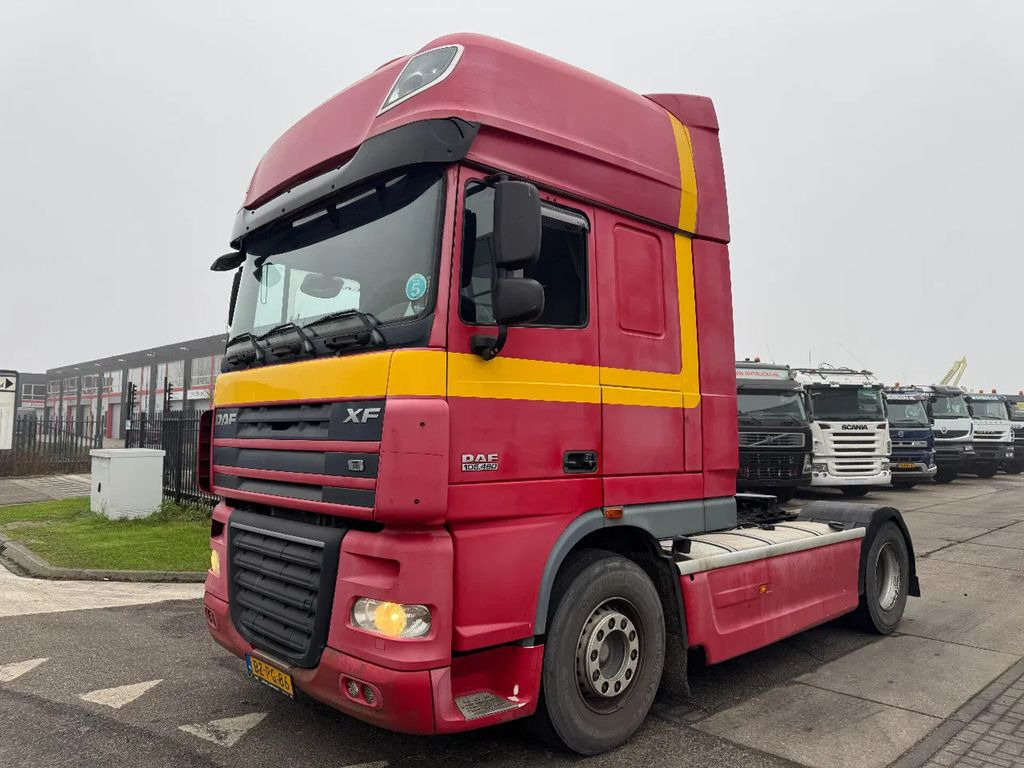 DAF XF 105.460 4X2 - EURO 5 + FULL SPOILER + NL TRUC - Cabeza tractora: foto 1 DAF XF 105.460 4X2 - EURO 5 + FULL SPOILER + NL TRUC - Cabeza tractora: foto 1