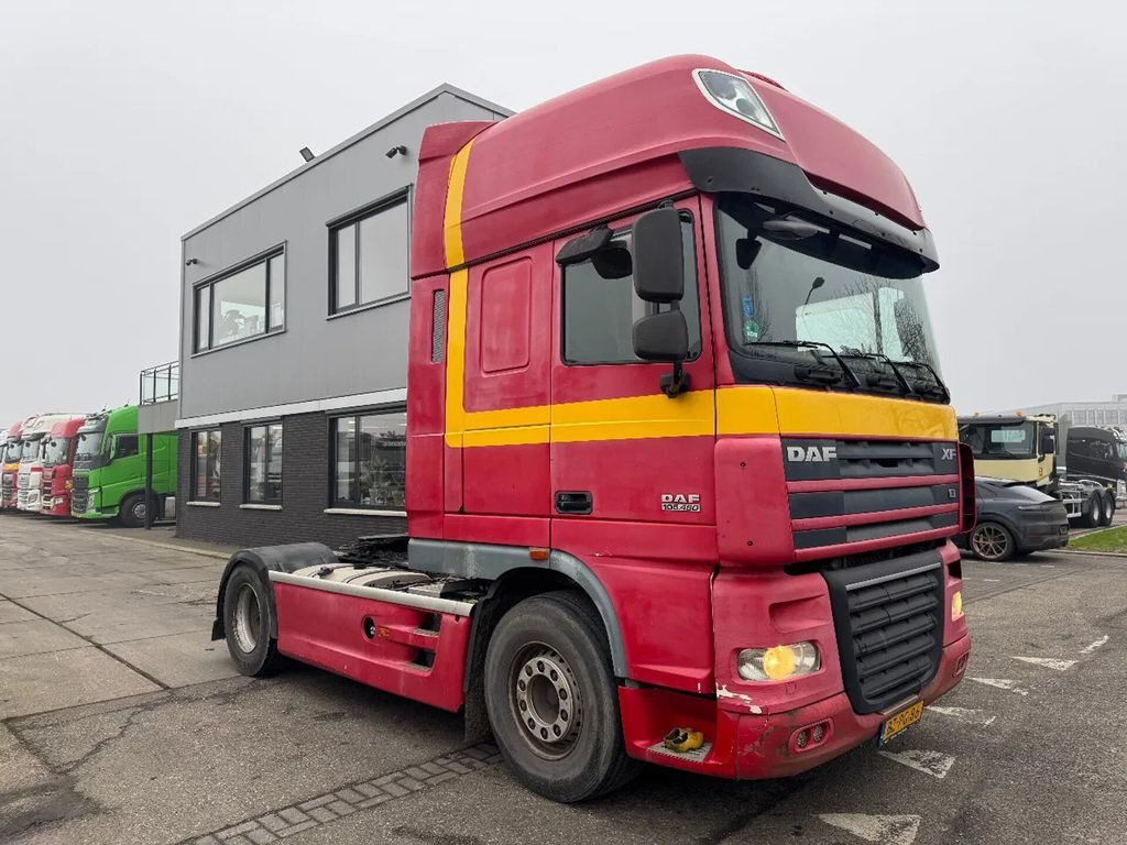 DAF XF 105.460 4X2 - EURO 5 + FULL SPOILER + NL TRUC - Cabeza tractora: foto 3 DAF XF 105.460 4X2 - EURO 5 + FULL SPOILER + NL TRUC - Cabeza tractora: foto 3