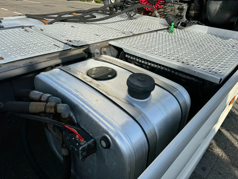 Cabeza tractora DAF XF 105.460 4X2 EURO 5 HYDRAULIC: foto 17