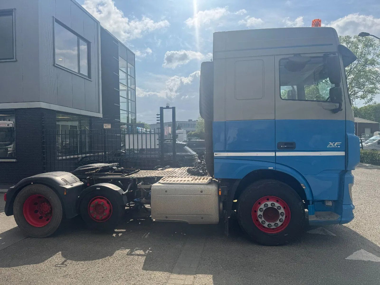 DAF XF 440 6X2 EURO 6 TÜV 09-2025 - Cabeza tractora: foto 4 DAF XF 440 6X2 EURO 6 TÜV 09-2025 - Cabeza tractora: foto 4