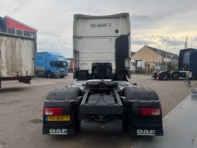 DAF XF 460 4X2 EURO 6 SKIRTS SPOILERS DOUBLE TANK - Cabeza tractora: foto 5 DAF XF 460 4X2 EURO 6 SKIRTS SPOILERS DOUBLE TANK - Cabeza tractora: foto 5