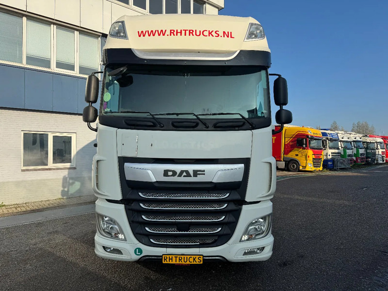 DAF XF 480 4X2 EURO 6 LOW DECK DOUBLE TANK - Cabeza tractora: foto 2 DAF XF 480 4X2 EURO 6 LOW DECK DOUBLE TANK - Cabeza tractora: foto 2