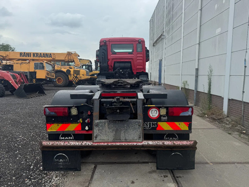 MAN TGS 33.460 6X6 BBS - EURO 6 - FULL STEEL SUSP.! + ROCKINGER - Cabeza tractora: foto 4 MAN TGS 33.460 6X6 BBS - EURO 6 - FULL STEEL SUSP.! + ROCKINGER - Cabeza tractora: foto 4