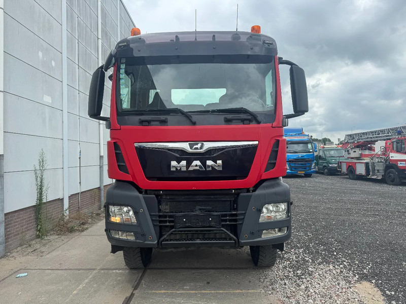 MAN TGS 33.460 6X6 BBS - EURO 6 - FULL STEEL SUSP.! + ROCKINGER - Cabeza tractora: foto 2 MAN TGS 33.460 6X6 BBS - EURO 6 - FULL STEEL SUSP.! + ROCKINGER - Cabeza tractora: foto 2